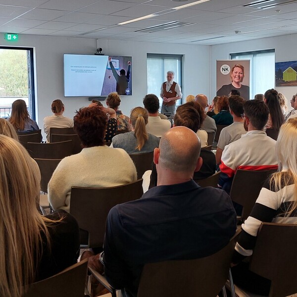 Ontdek NK-dag: een avond vol ontmoeting, inspiratie en nieuwe kansen